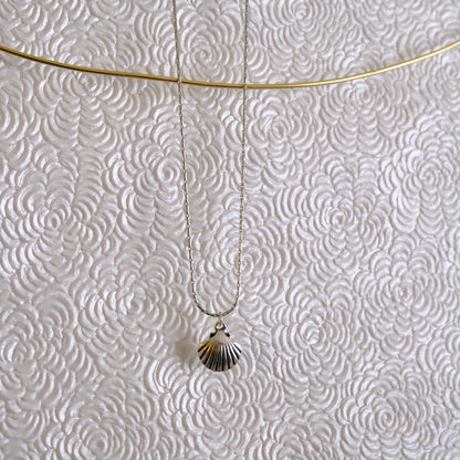 Silver sea shore necklace